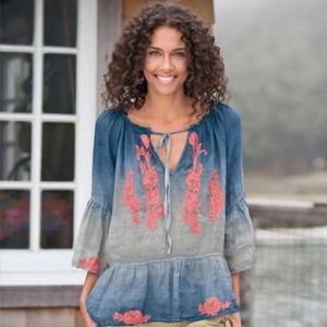 SUNDANCE. Pretty Boho Top. NWOT SZ L